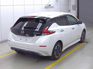 NISSAN LEAF 2023