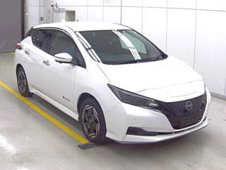 NISSAN LEAF 2023
