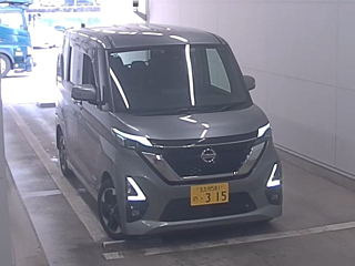 NISSAN ROOX 2021