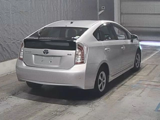 TOYOTA PRIUS 2015