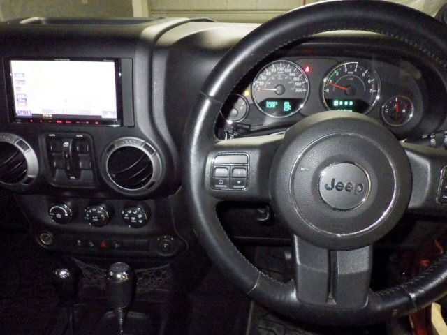 CHRYSLER JEEP WRANGLER 2012