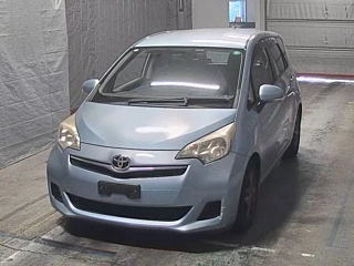 TOYOTA RACTIS 2010