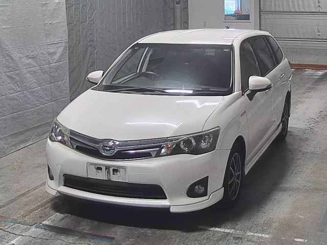 TOYOTA COROLLA FIELDER 2014