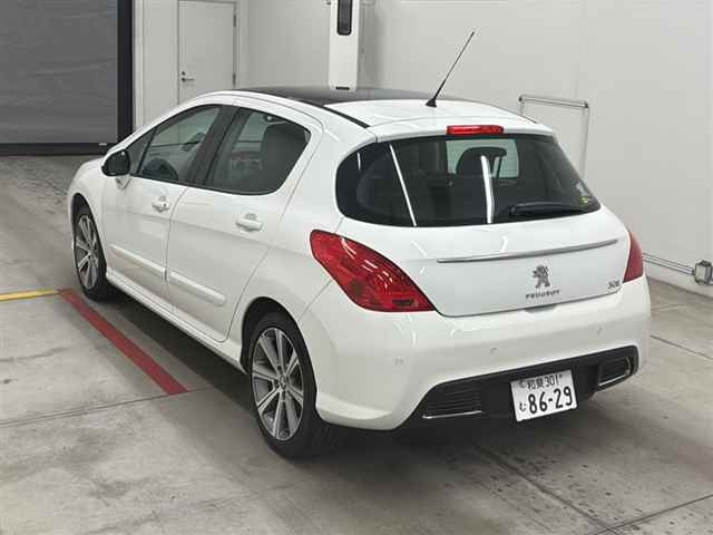 PEUGEOT 308 2013