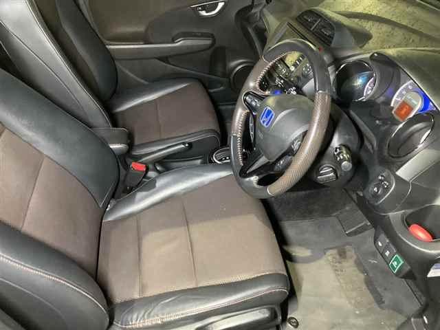 HONDA FIT SHUTTLE 2011