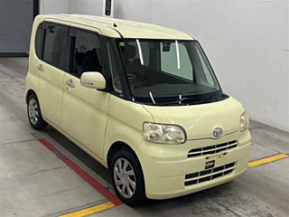 DAIHATSU TANTO 2010