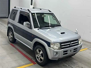 MITSUBISHI PAJERO MINI 2011