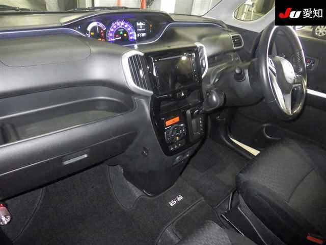 MITSUBISHI DELICA D2 2017