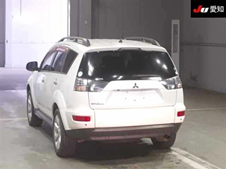 MITSUBISHI OUTLANDER 2010