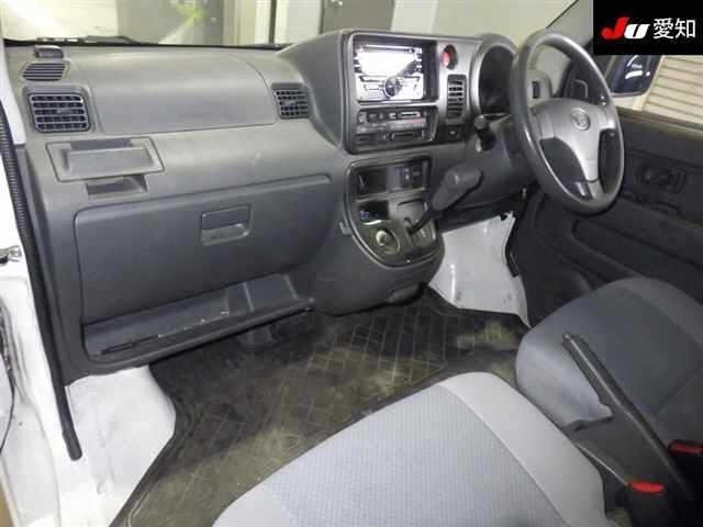 DAIHATSU HIJET VAN 2015