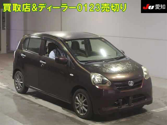 DAIHATSU MIRA E S 2012