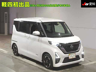 NISSAN ROOX 2023