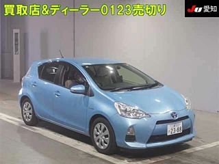 TOYOTA AQUA 2013