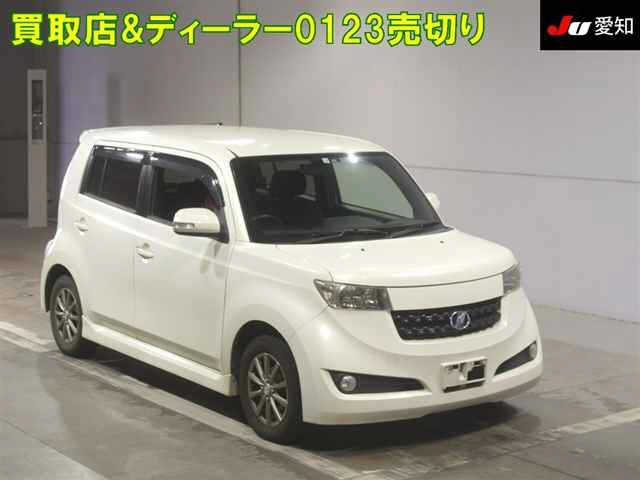 TOYOTA BB 2009