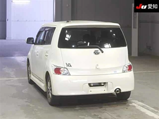 TOYOTA BB 2009