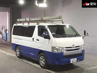 TOYOTA HIACE VAN 2015