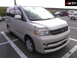 TOYOTA VOXY 2007