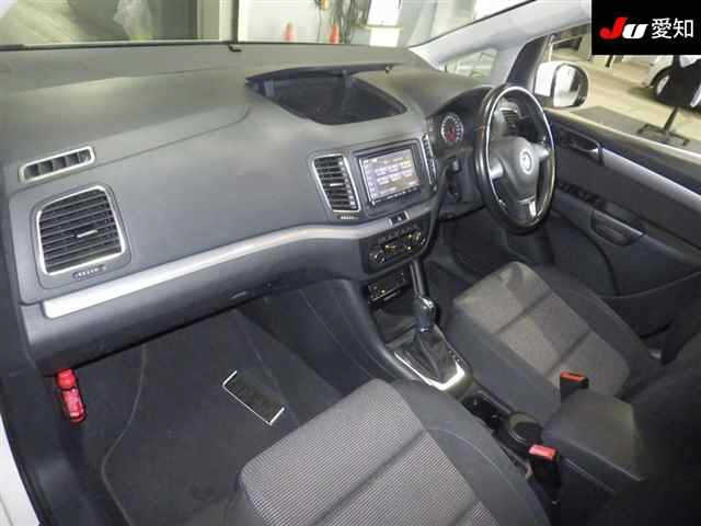 VOLKSWAGEN SHARAN 2012