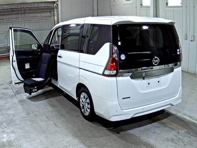 NISSAN SERENA 2020