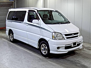 TOYOTA HIACE REGIUS 2000