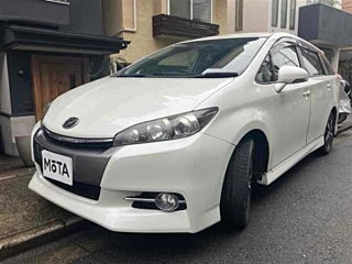 TOYOTA WISH 2015