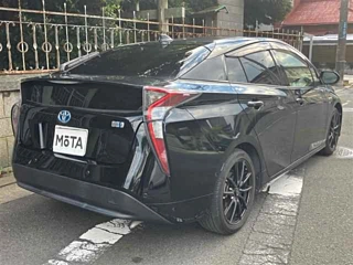 TOYOTA PRIUS 2016