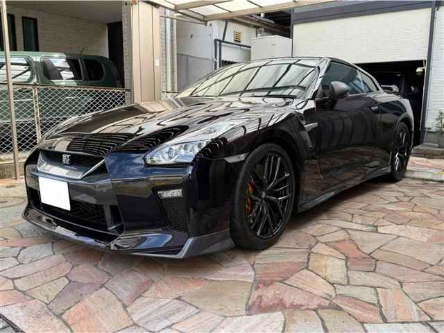 NISSAN GT-R 2019