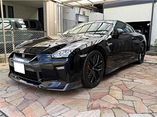NISSAN GT-R 2019