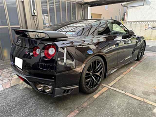 NISSAN GT-R 2019
