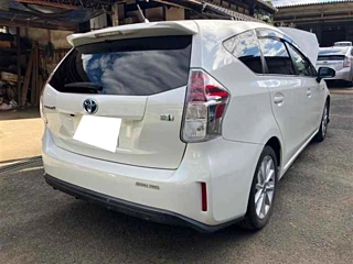 TOYOTA PRIUS ALPHA 2017