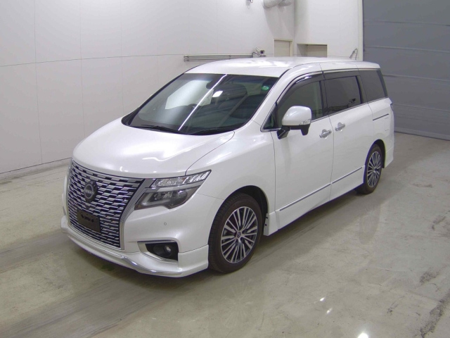 NISSAN ELGRAND 2022