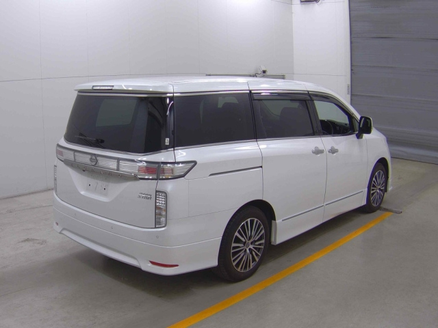 NISSAN ELGRAND 2022
