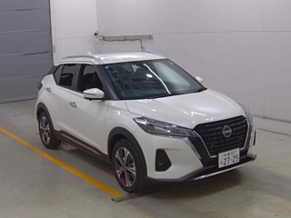 NISSAN KIX 2024