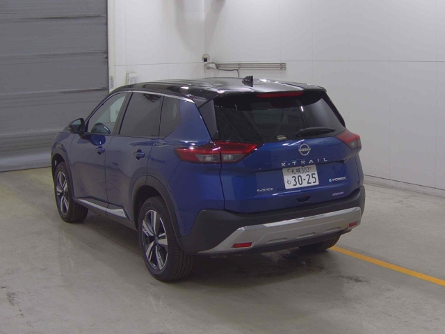 NISSAN X-TRAIL 2024