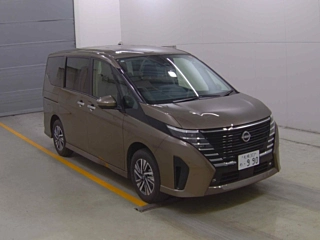 NISSAN SERENA 2025