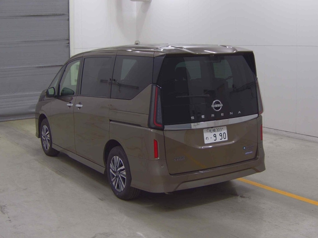 NISSAN SERENA 2025