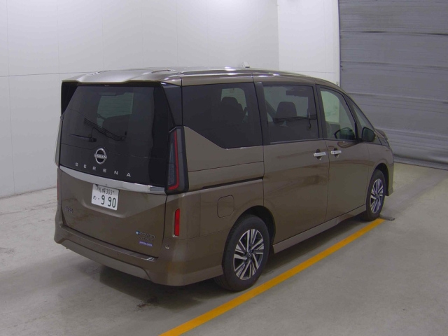 NISSAN SERENA 2025