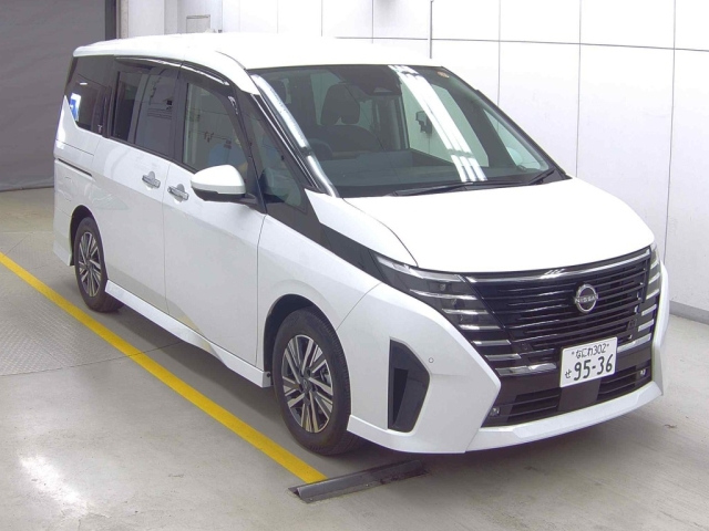 NISSAN SERENA 2023
