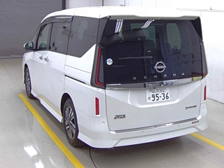 NISSAN SERENA 2023