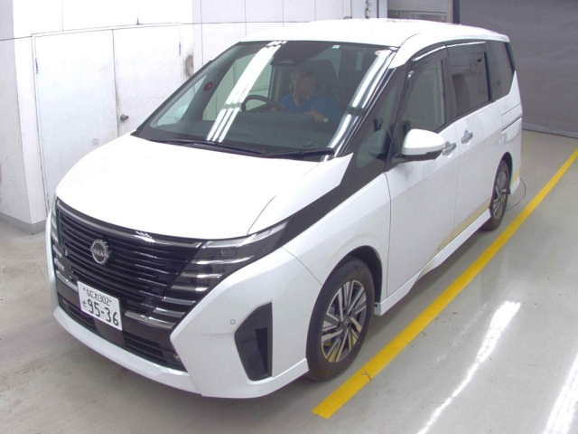 NISSAN SERENA 2023