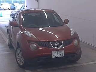 NISSAN JUKE 2011
