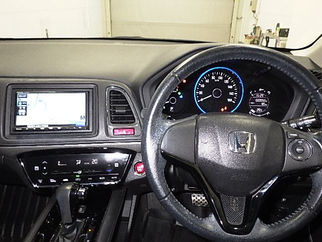 HONDA VEZEL 2014