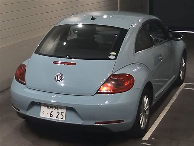 VOLKSWAGEN THE BEETLE 2015