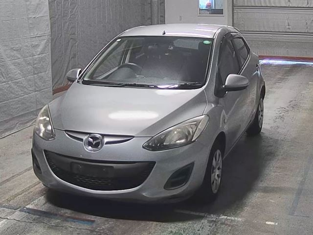 MAZDA DEMIO 2011