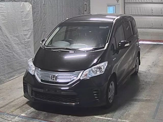 HONDA FREED 2013