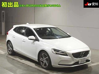 VOLVO V40 2016
