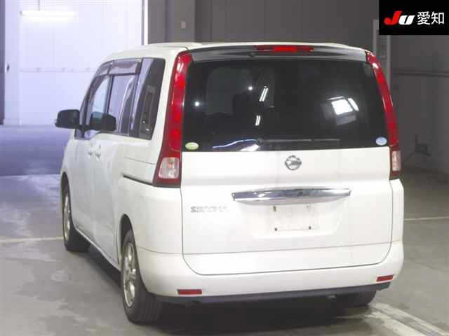 NISSAN SERENA 2010