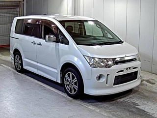MITSUBISHI DELICA D5 2008