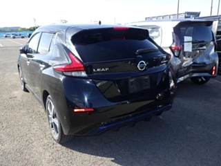 NISSAN LEAF 2018