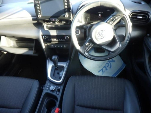 TOYOTA YARIS CROSS 2022